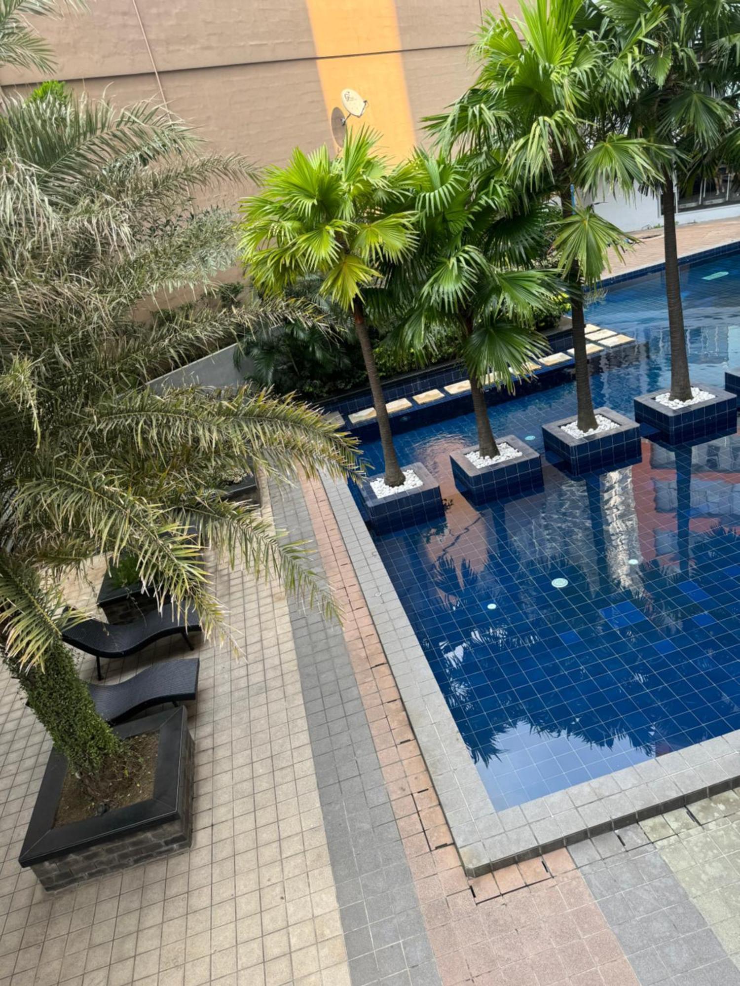 Cozy Unit With Free Access To Fitness Centre, Swimming Pool And Stunning View Located Near The Cbd Of Ortigas, Makati, Bgc Apartment *